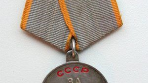 Производство орденов и медалей в войну