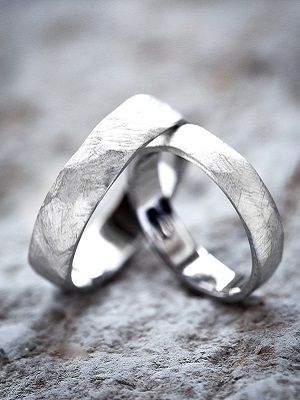 Серебряное обручальное кольцо: советы по выбору и варианты дизайна