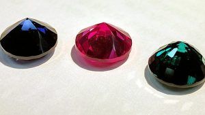 Синтетический рубин: происхождение и свойства