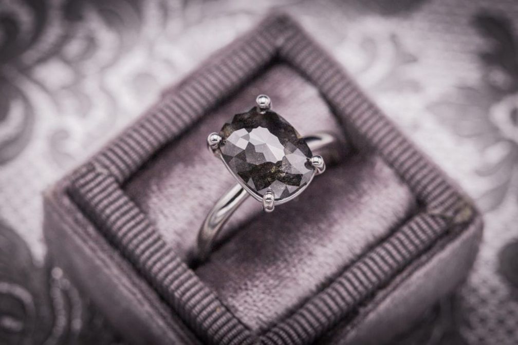 Что такое черные алмазы и карбонадо?