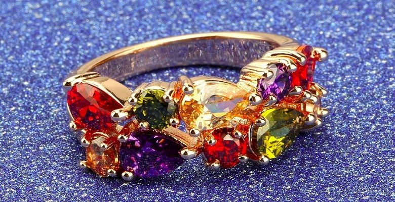 разноцветное кольцо