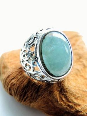 серебряное кольцо с камнем