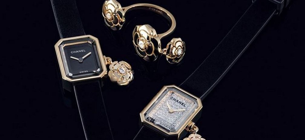Ко Дню святого Валентина Chanel запускает две новые модели женских часов