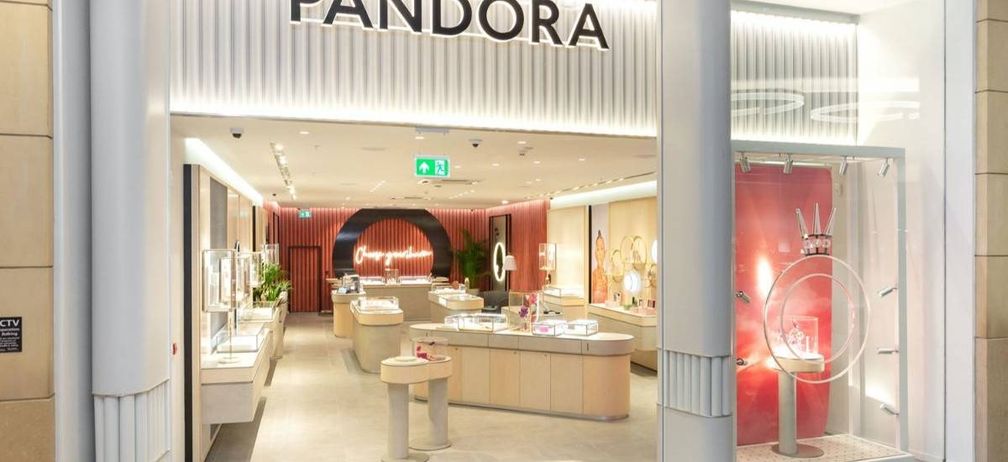 Pandora закрыла 25 % магазинов из-за COVID-19