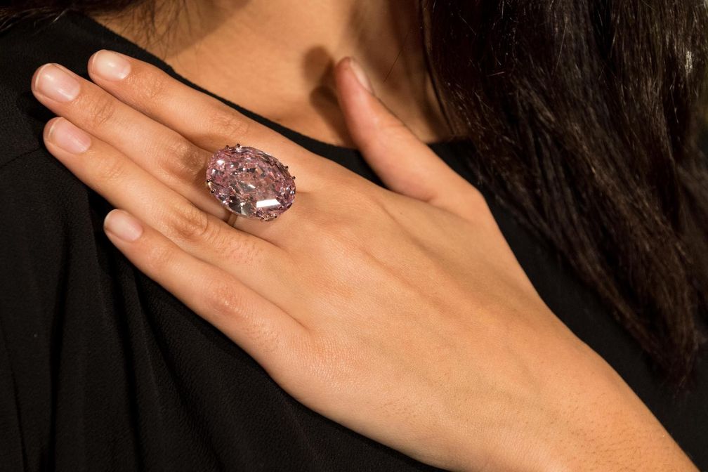 5 самых дорогих в мире цветных бриллиантов