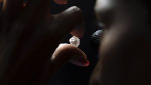 De Beers и АЛРОСА повышают цены на алмазное сырье