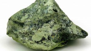 Антигорит: свойства и влияние камня