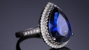 Как ухаживать за украшениями с сапфирами?