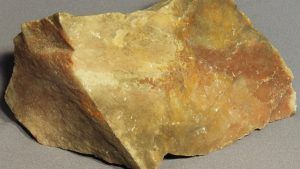 Камень кварцит: свойства и применение минерала