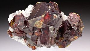 Сфалерит: свойства и применение “цинковой обманки”