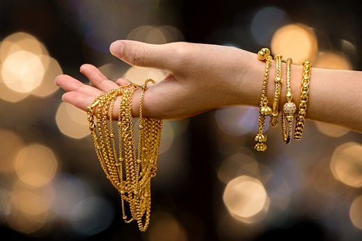 Спрос на ювелирные изделия из золота упал до рекордно низкого уровня