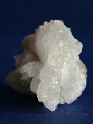 Томсонит: свойства и применение необычного камня