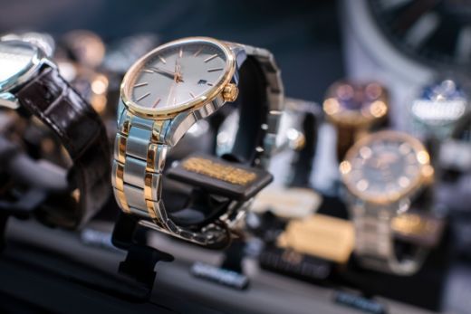 В Европе снижается спрос на швейцарские часы