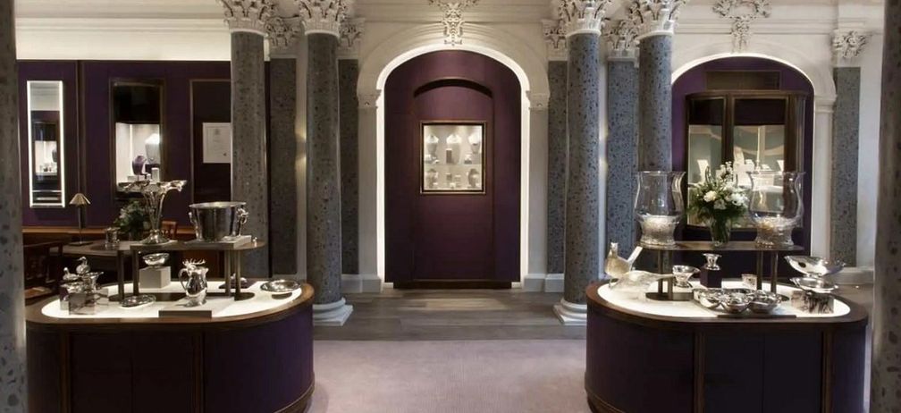 Эдинбургский ювелирный магазин Hamilton & Inches открывает обновленный выставочный зал