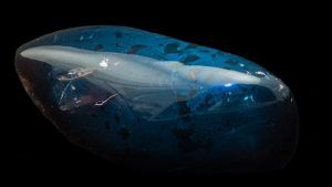 Янтарь голубого цвета: редкий и дорогой Янтарь голубого цвета: редкий и дорогой