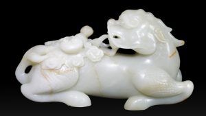 Белый нефрит: свойства и особенности камня Белый нефрит: свойства и особенности камня