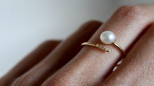 Кольца с жемчугом: особенности, как выбрать и носить Кольца с жемчугом: особенности, как выбрать и носить