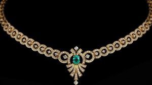 Колье из золота: особенности украшения, как выбрать и с чем носить Колье из золота: особенности украшения, как выбрать и с чем носить