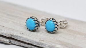 Серебряные серьги с бирюзой: особенности, как выбрать и носить Серебряные серьги с бирюзой: особенности, как выбрать и носить