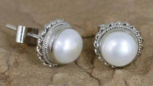 Пусеты с жемчугом: особенности, как выбрать и носить Пусеты с жемчугом: особенности, как выбрать и носить