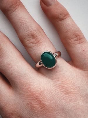 кольцо с зеленым агатом