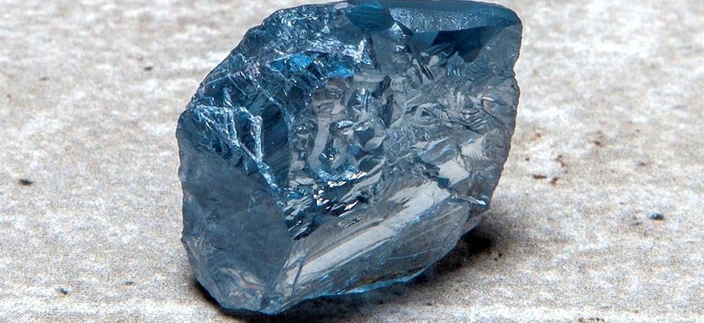 Petra Diamonds продает De Beers голубой алмаз за 40 миллионов долларов