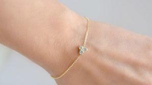 Золотой браслет с фианитами: особенности, как выбрать и носить