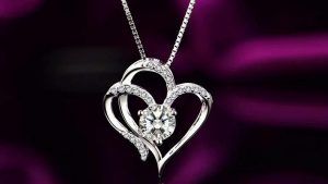 Подвески с цирконием: особенности, как выбрать и носить