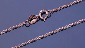 Цепочки с плетением Ролло: особенности выбора и правила ухода