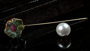 Брошь с турмалином: как выбрать и носить