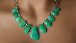 Голубой халцедон: свойства камня, где добывают, применение Голубой халцедон: свойства камня, где добывают, применение