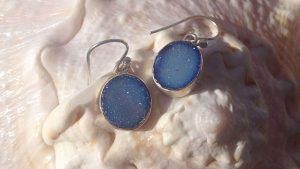 Серьги с друзой: особенности, как выбрать и носить