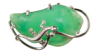 Брошь с хризопразом: особенности, как выбрать и носить Брошь с хризопразом: особенности, как выбрать и носить