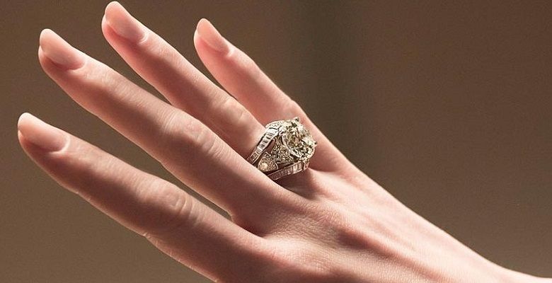как выбрать перстень с бриллиантами