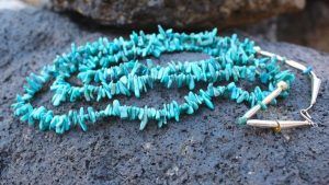 Бусы из бирюзы: как выбрать, носить и ухаживать