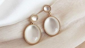 Серьги с улекситом: особенности, как выбрать и носить