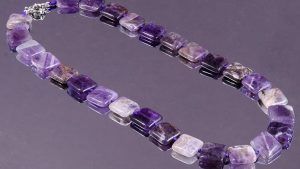Бусы из аметиста: как выбрать, носить и ухаживать Бусы из аметиста: как выбрать, носить и ухаживать