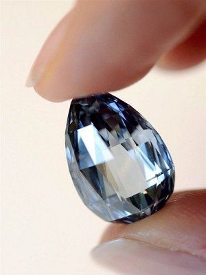 как выглядит синий алмаз