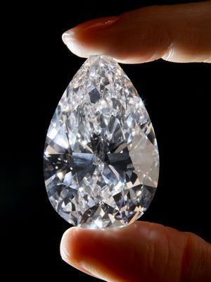алмаз в руке