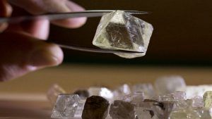 АЛРОСА видит стабильный спрос на крупные алмазы