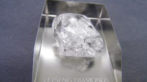 На месторождении Летсенг добыто два алмаза весом более 100 каратов На месторождении Летсенг добыто два алмаза весом более 100 каратов