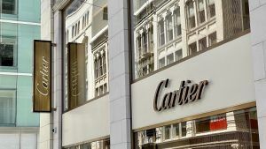 Владелец Cartier отмечает резкий рост продаж