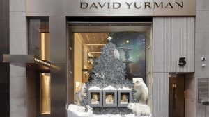 Заглянем в праздничные окна бутика David Yurman