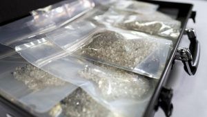 De Beers повышает цены на некоторые виды алмазного сырья