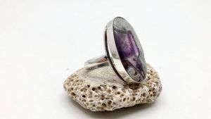 Золотые кольца с аметистом: особенности, как выбрать и носить