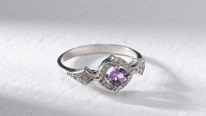 Серебряные кольца с аметистом: особенности, как выбрать и носить