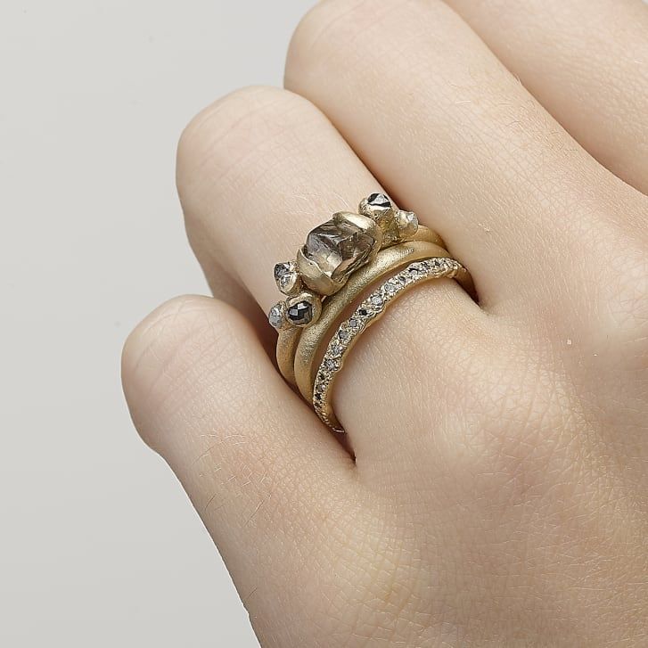 Уникальные обручальные кольца. Кольца с необработанными алмазами от дизайнера Рут Томлинсон. Фото: Ruth Tomlinson