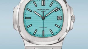 Часы Patek Philippe с циферблатом Tiffany Blue установили рекорд на аукционе Phillips