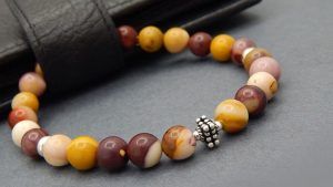 Браслет с яшмой: как выбрать, носить и сочетать с одеждой