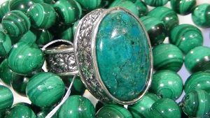 Какого цвета бывает малахит